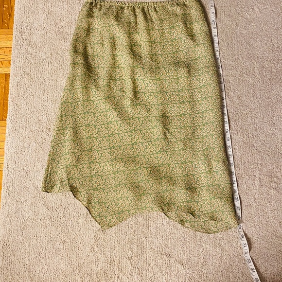 MAX STUDIO 100% Silk Skirt - Picture 6 of 6